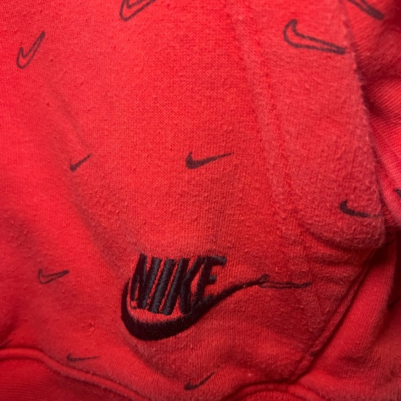 Sweater - Picture 2 of 8